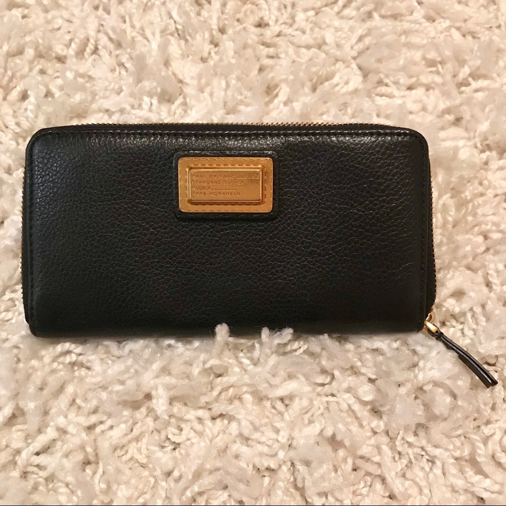 Like new Marc by Marc Jacobs wallet